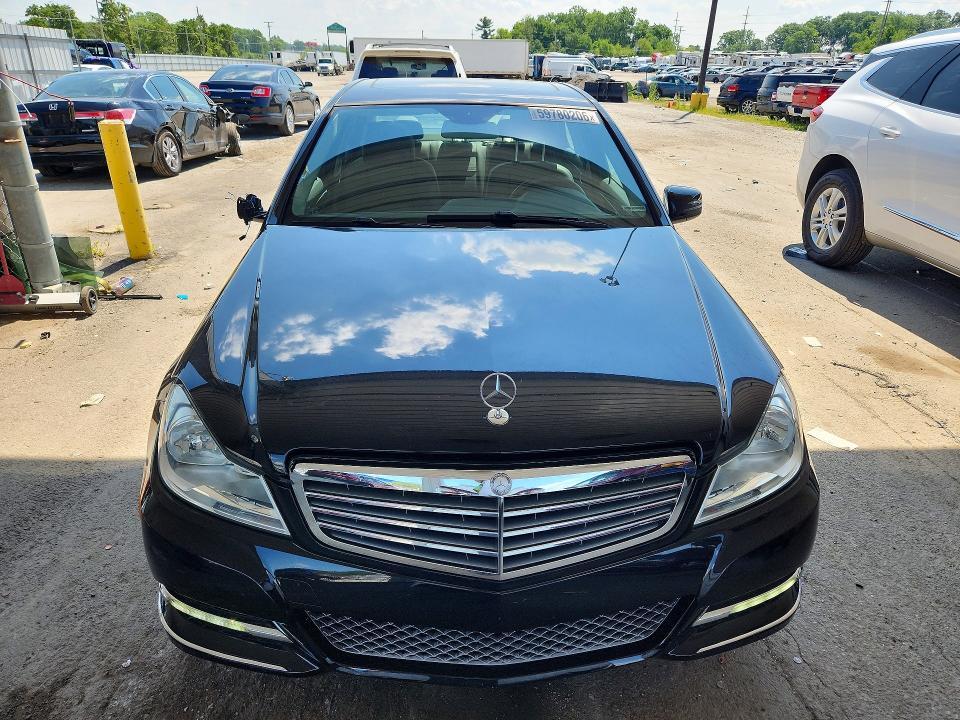 2013 MERCEDES-BENZ C 300 4MATIC — Фото 5 из 12