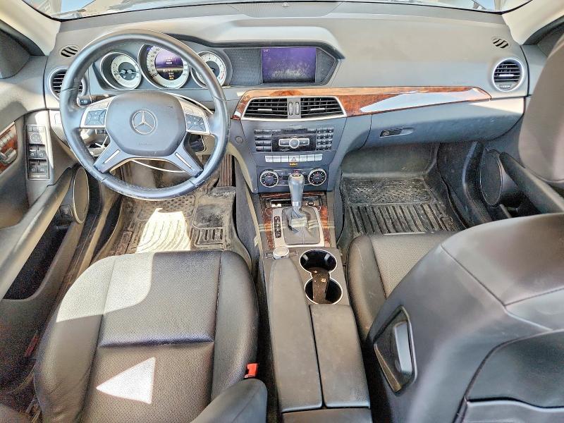 2013 MERCEDES-BENZ C 300 4MATIC — Фото 8 из 12