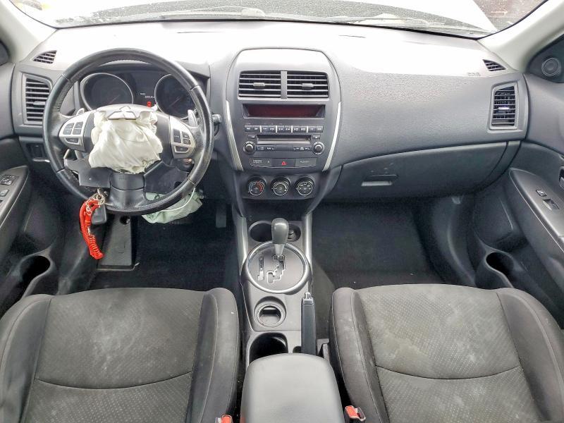 2013 MITSUBISHI OUTLANDER SPORT ES — Фото 8 из 12