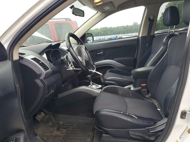 2013 MITSUBISHI OUTLANDER SE — Фото 7 из 12