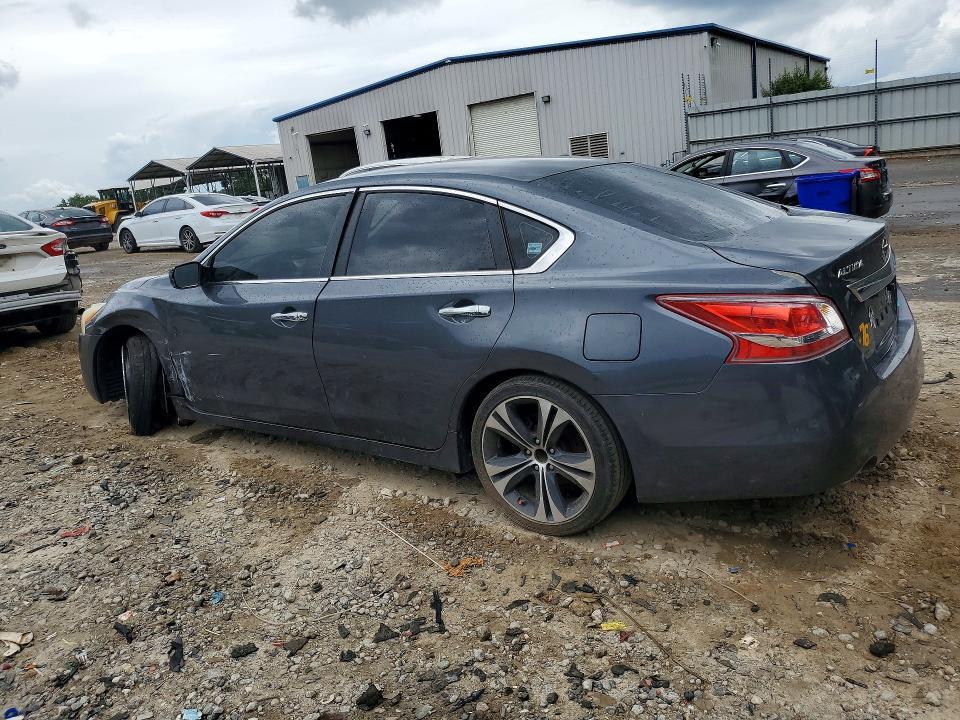 2013 NISSAN ALTIMA 2.5 S — Фото 2 из 12