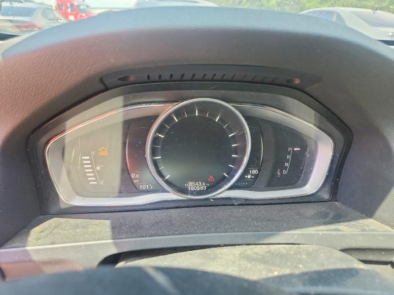 2018 VOLVO V60 T5 DYNAMIC WAGON — Фото 9 из 12