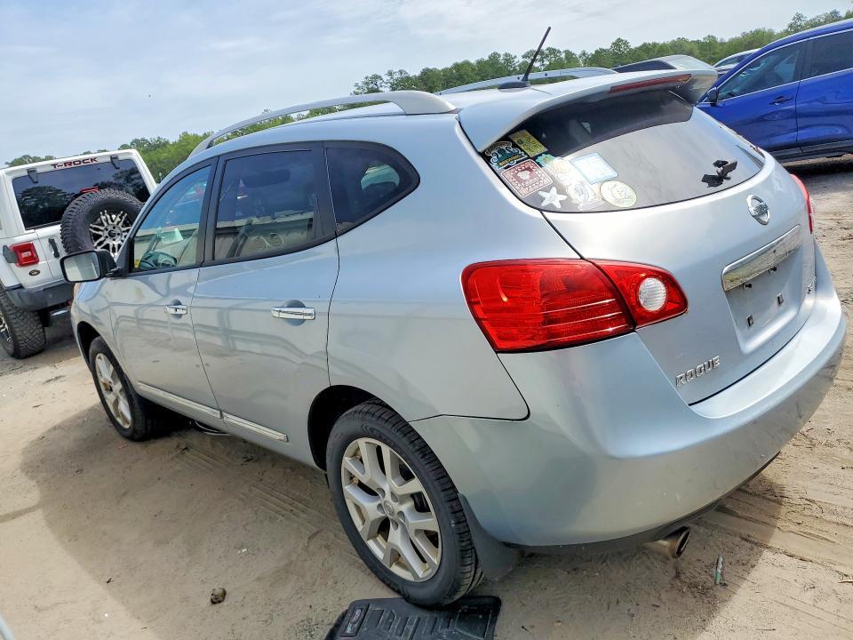 JN8AS5MV7DW138000 2013 NISSAN ROGUE photo no. 2