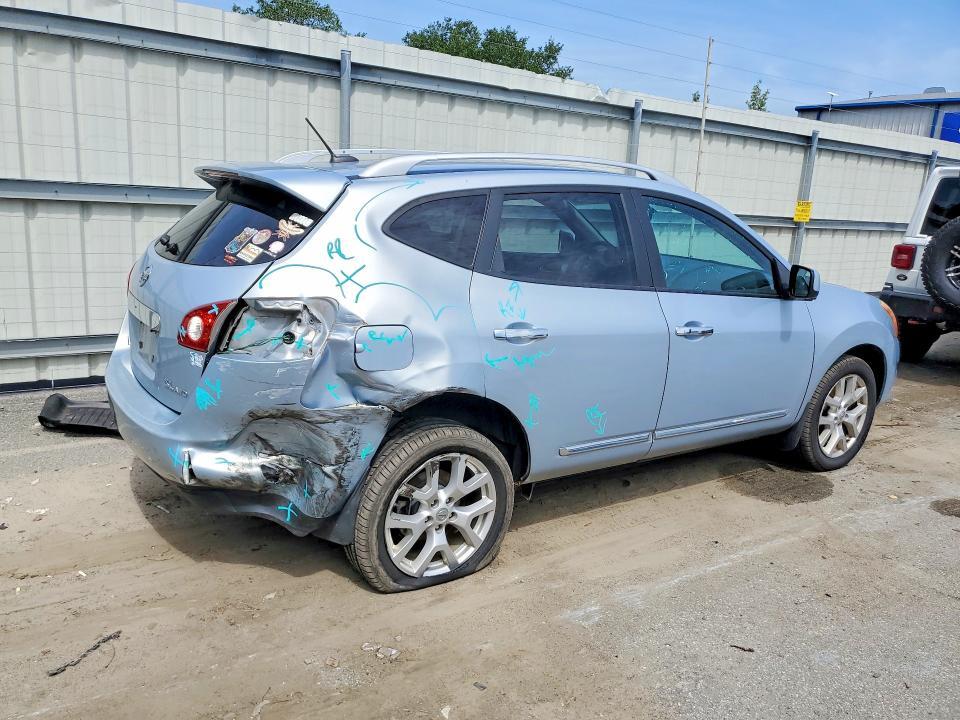JN8AS5MV7DW138000 2013 NISSAN ROGUE photo no. 3