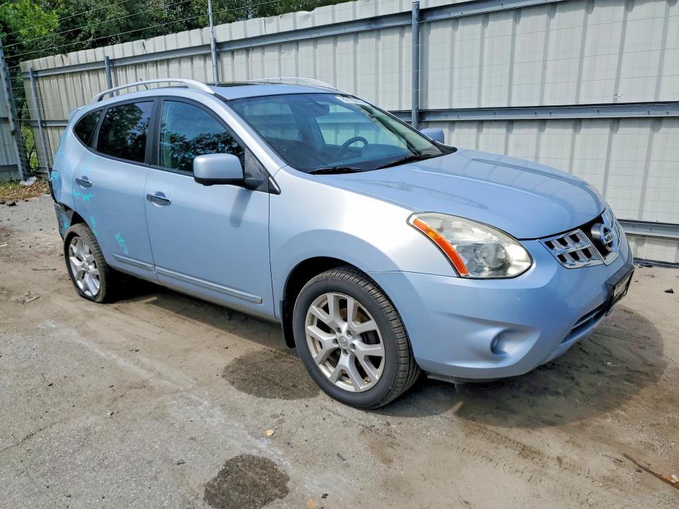 JN8AS5MV7DW138000 2013 NISSAN ROGUE photo no. 4