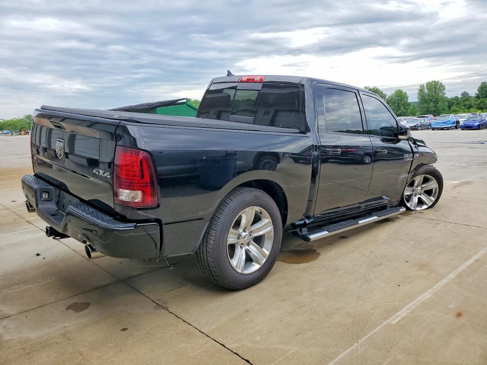 2013 RAM 1500 SPORT — Фото 3 из 12