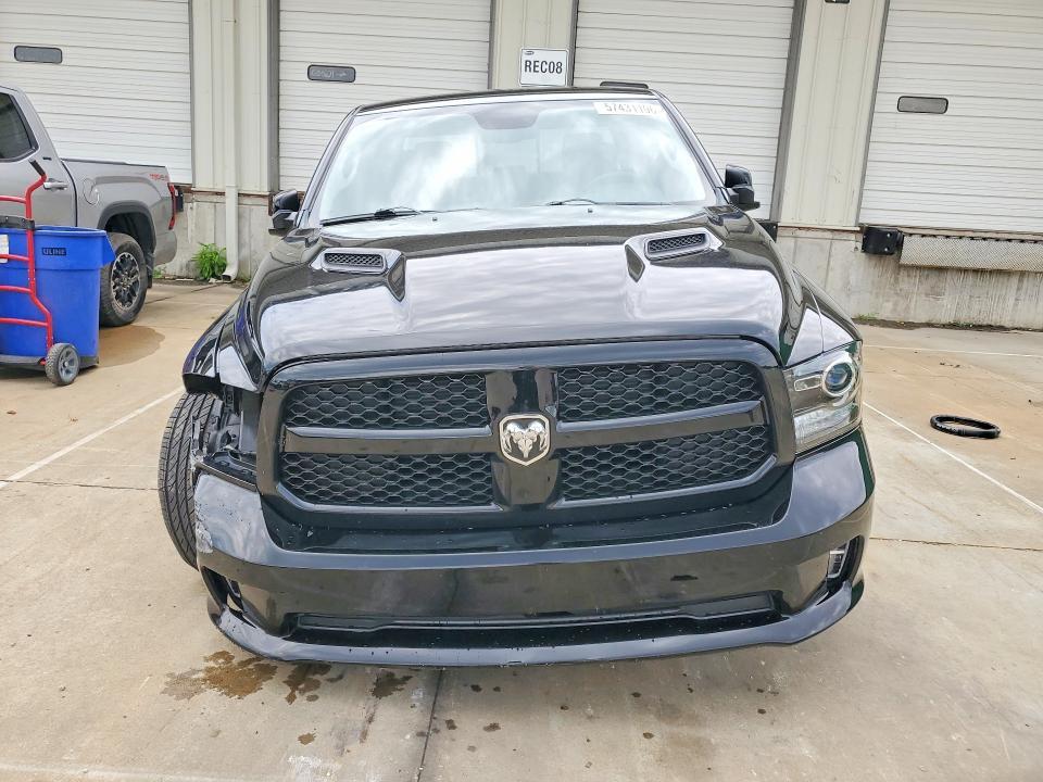 2013 RAM 1500 SPORT — Фото 5 из 12