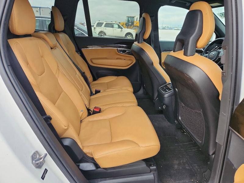 2018 VOLVO XC90 T6 — Фото 10 из 12