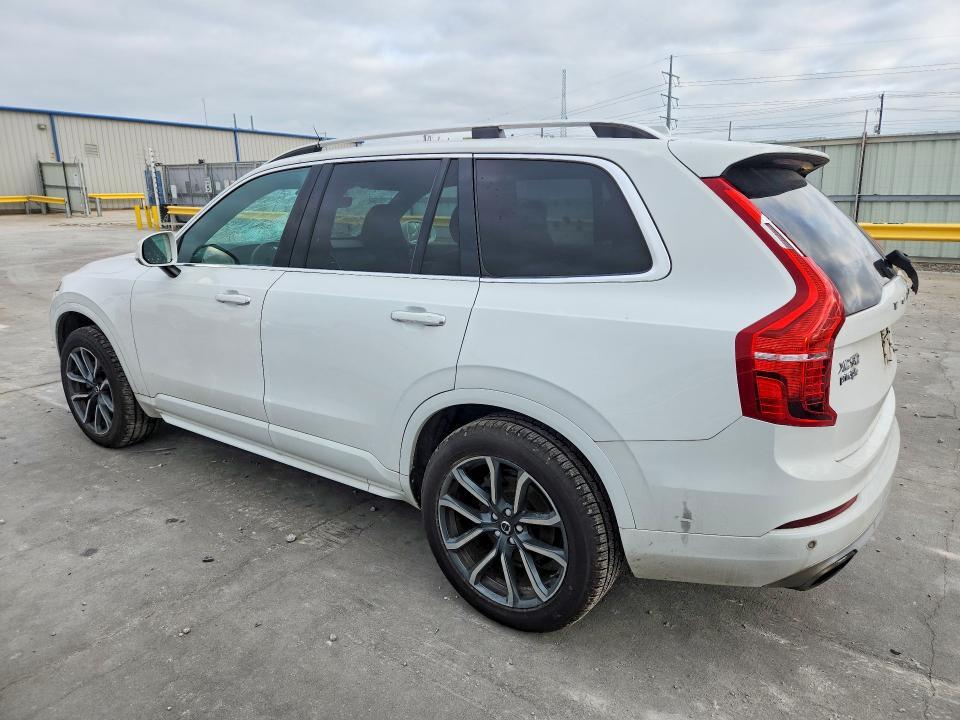 2018 VOLVO XC90 T6 — Фото 2 из 12