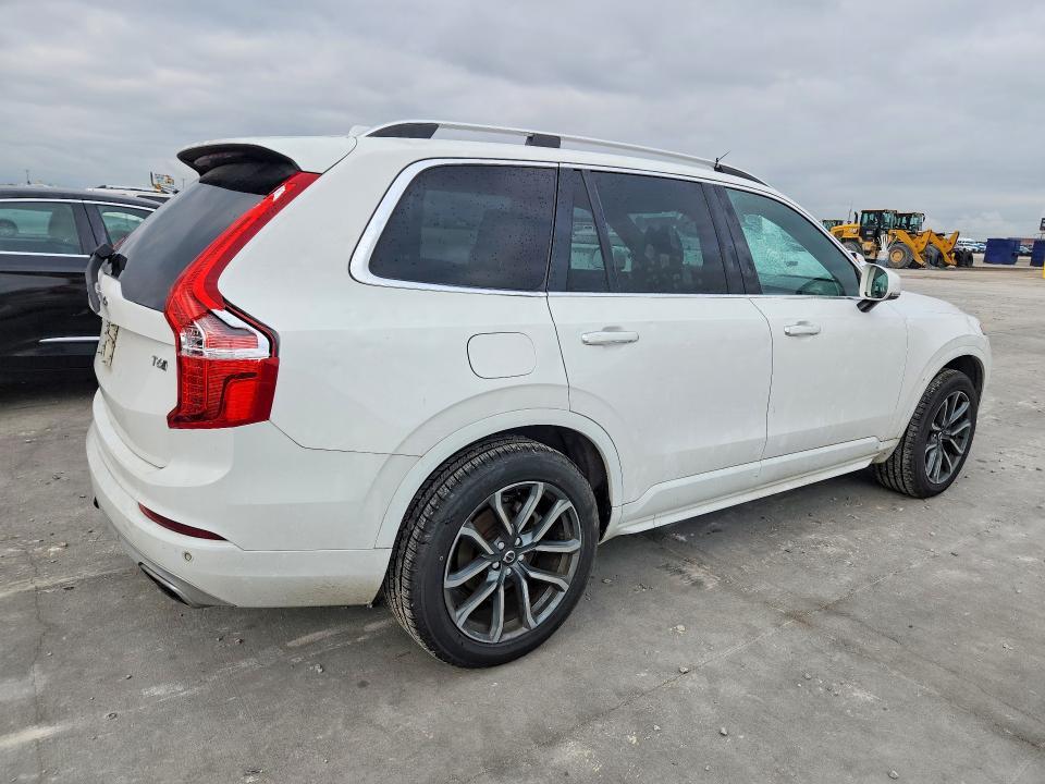 2018 VOLVO XC90 T6 — Фото 3 из 12