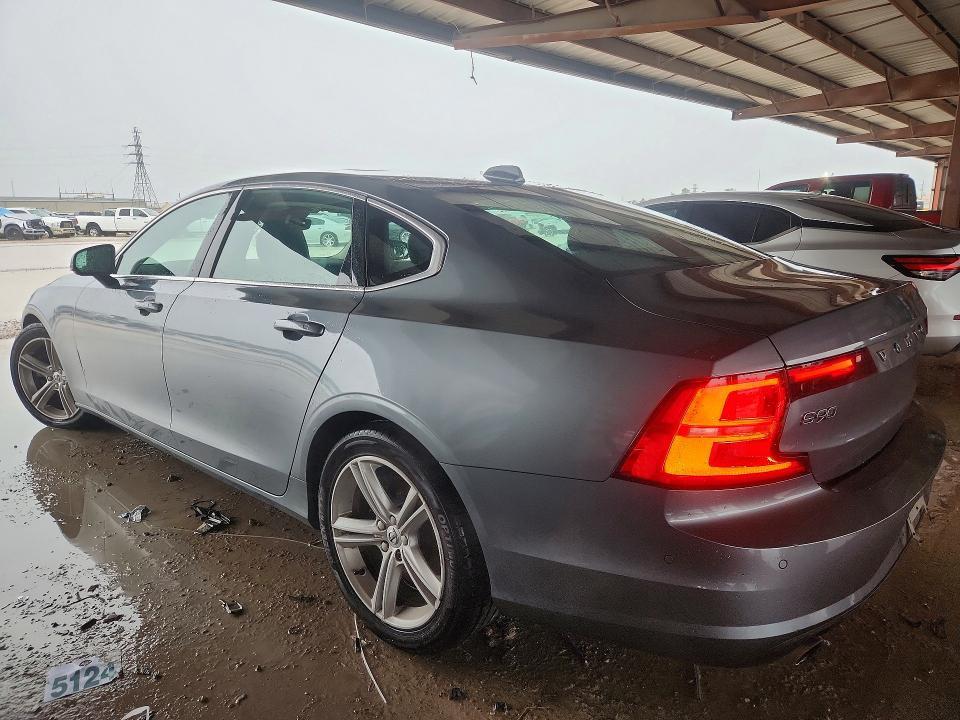 2018 VOLVO S90 T5 MOMENTUM — Фото 2 из 12