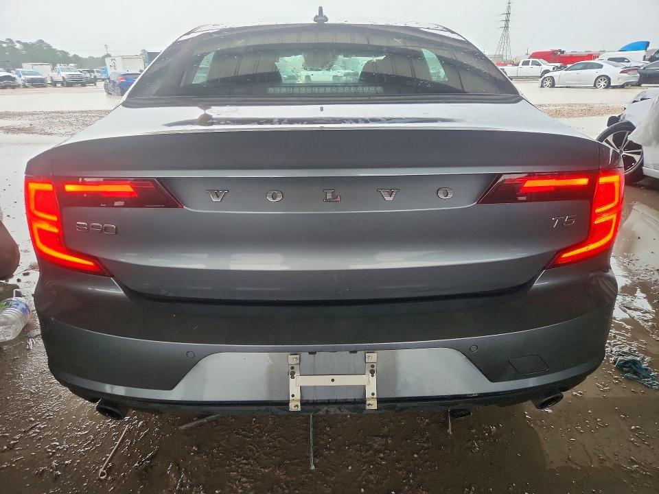 2018 VOLVO S90 T5 MOMENTUM — Фото 6 из 12