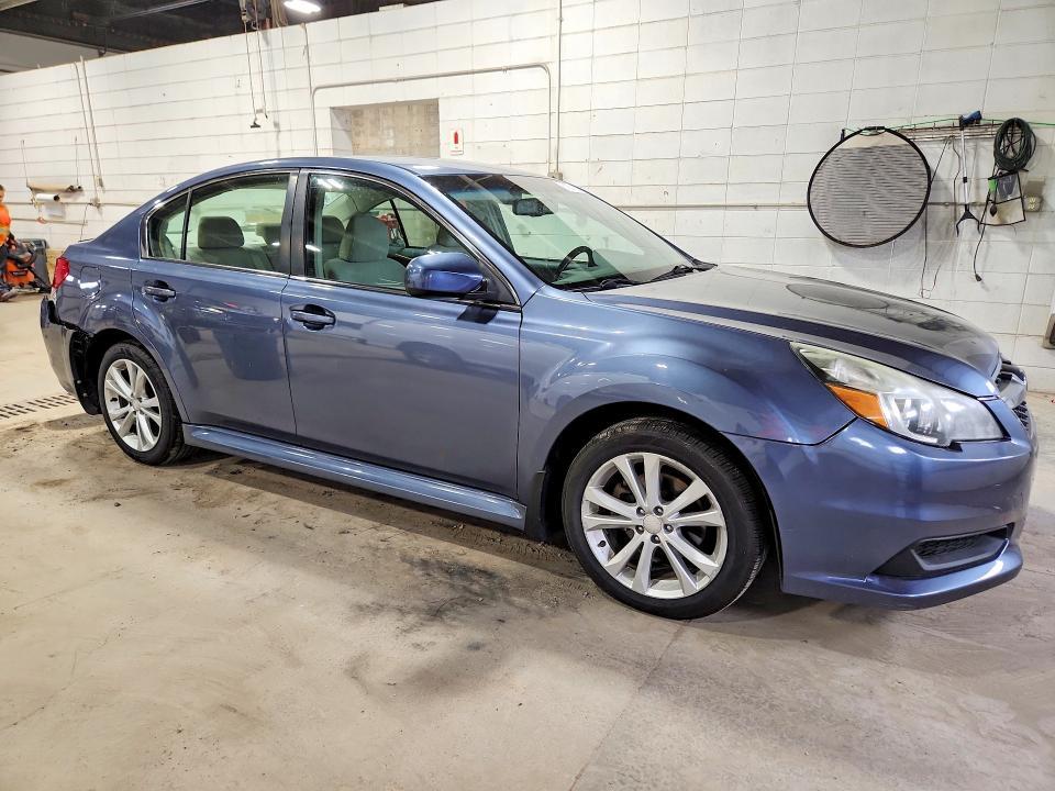 2013 SUBARU LEGACY 2.5I PREMIUM — Фото 4 из 12