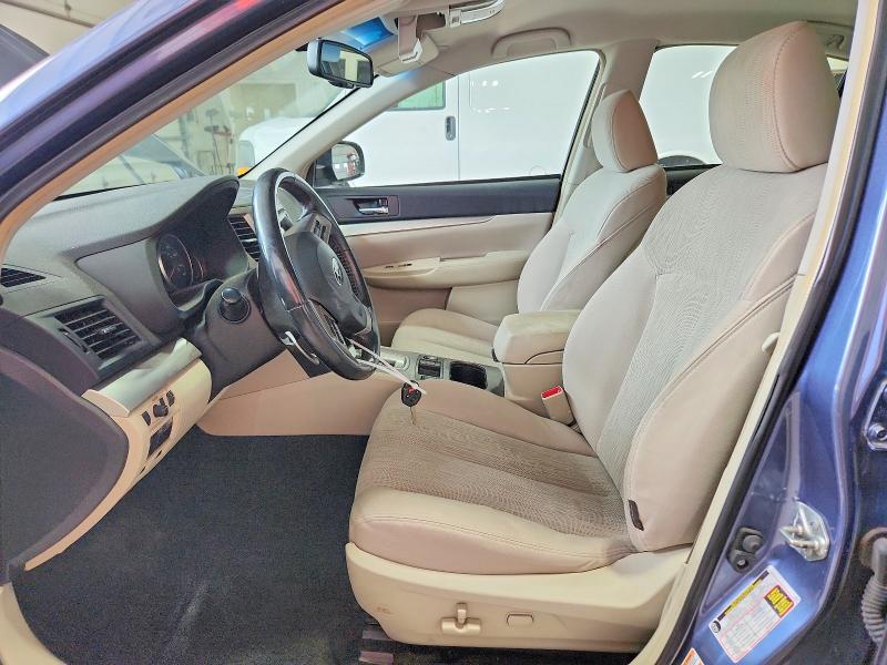 2013 SUBARU LEGACY 2.5I PREMIUM — Фото 7 из 12