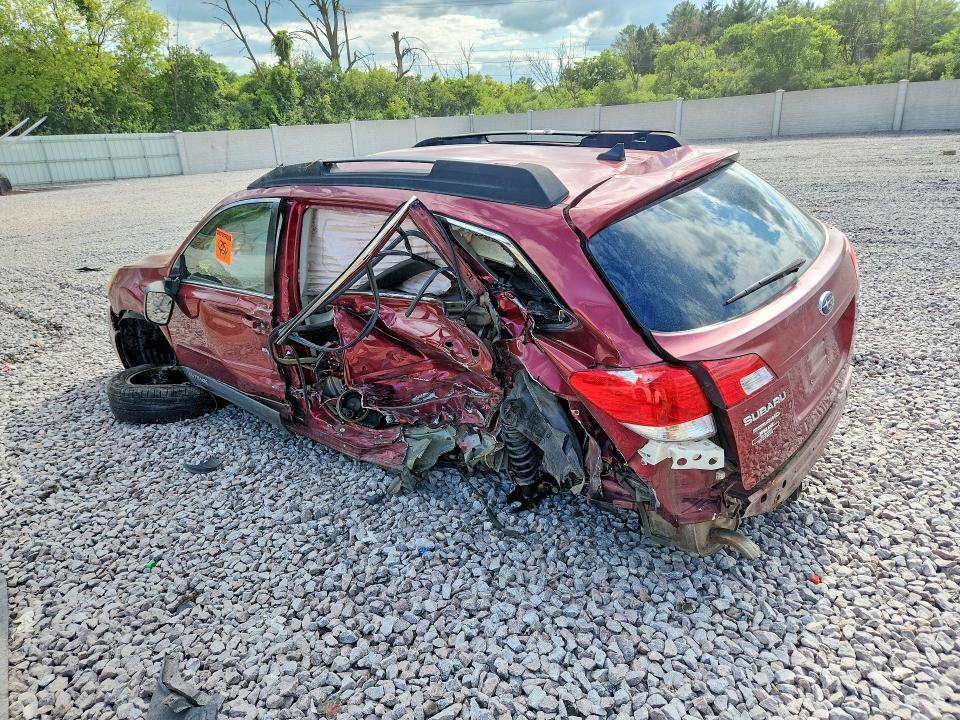 2013 SUBARU OUTBACK 3.6R LIMITED — Фото 2 из 12