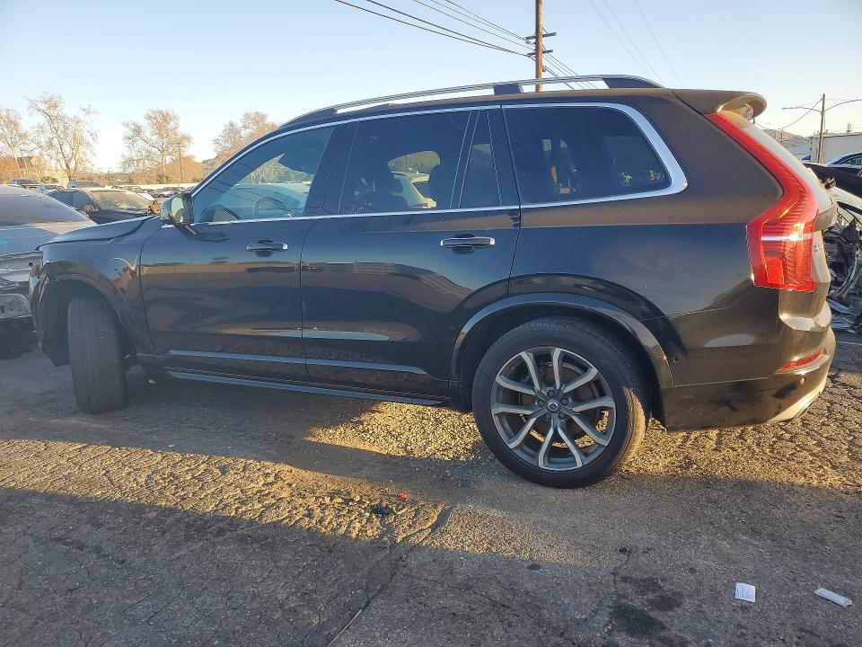 2018 VOLVO XC90 T6 — Фото 2 из 13