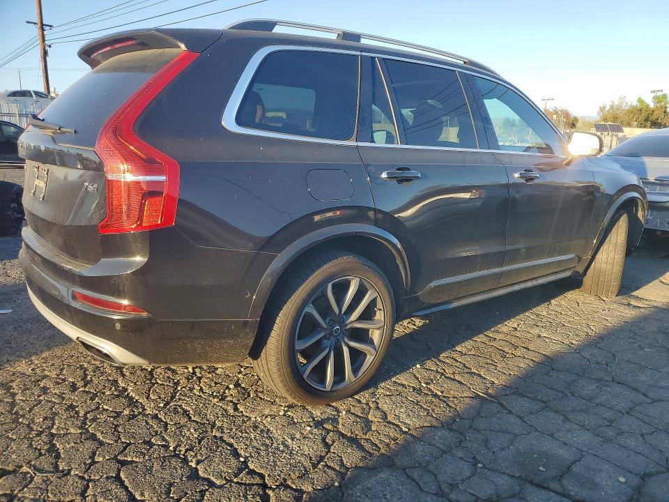 2018 VOLVO XC90 T6 — Фото 3 из 13