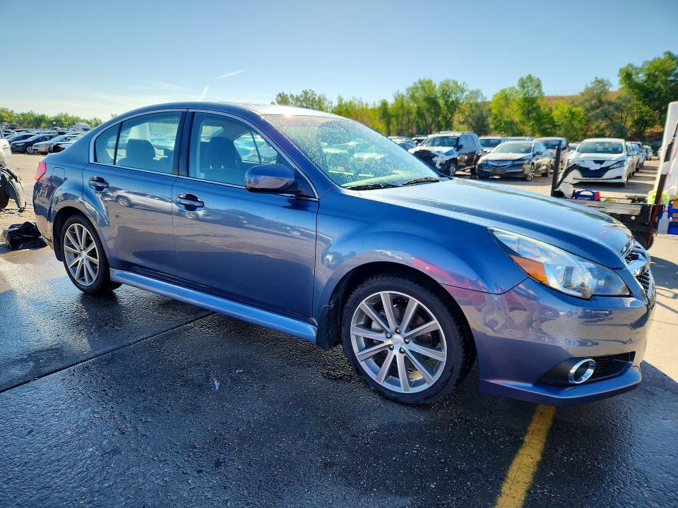 2013 SUBARU LEGACY 2.5I PREMIUM — Фото 4 из 12