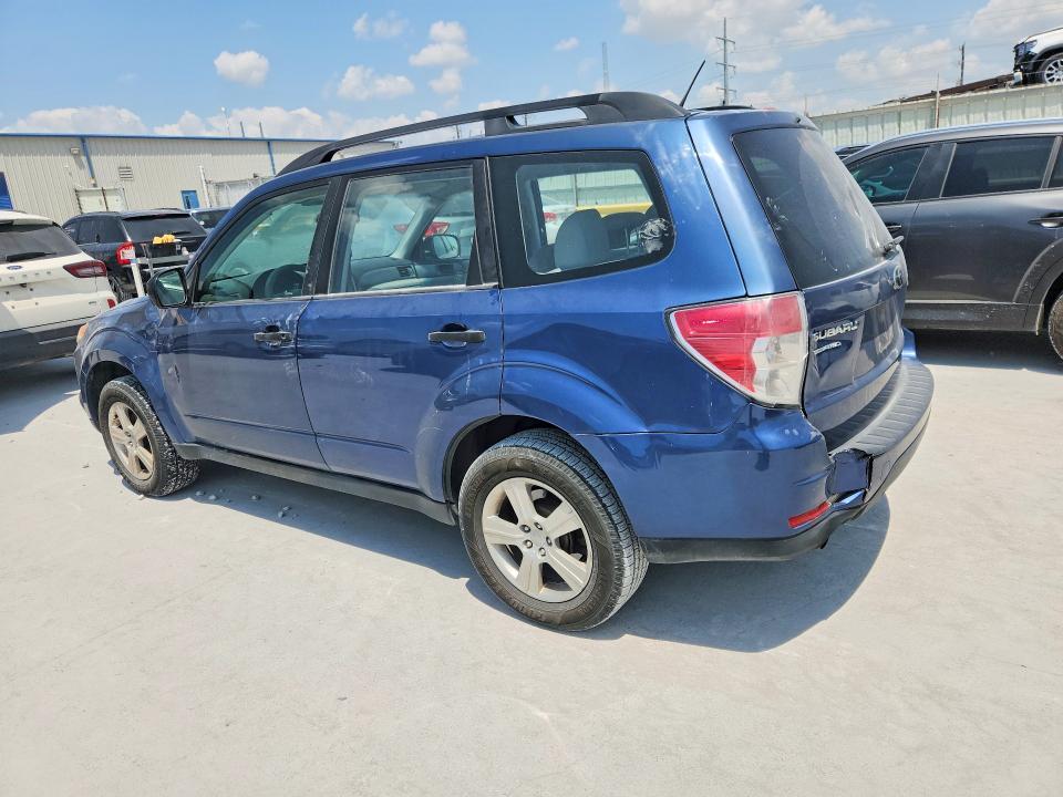JF2SHABC9DH422386 2013 SUBARU FORESTER photo no. 2