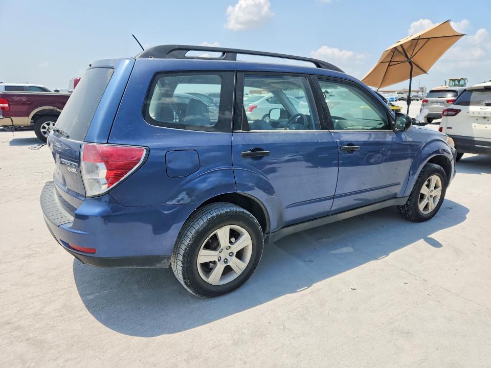 JF2SHABC9DH422386 2013 SUBARU FORESTER photo no. 3