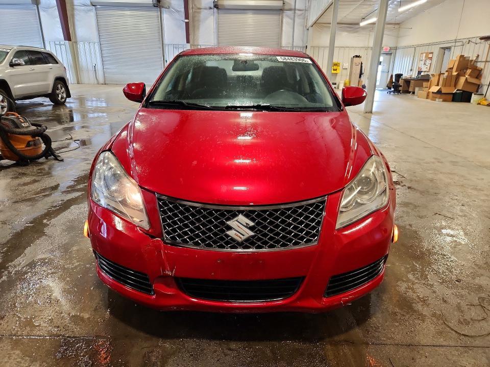 2013 SUZUKI KIZASHI SE — Фото 5 из 12