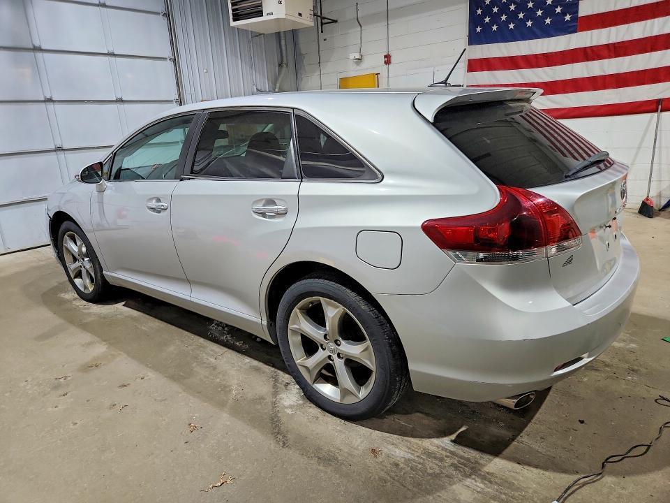 2013 TOYOTA VENZA XLE — Фото 2 из 13