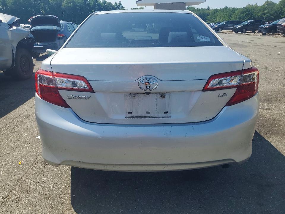 2013 TOYOTA CAMRY LE — Фото 6 из 12