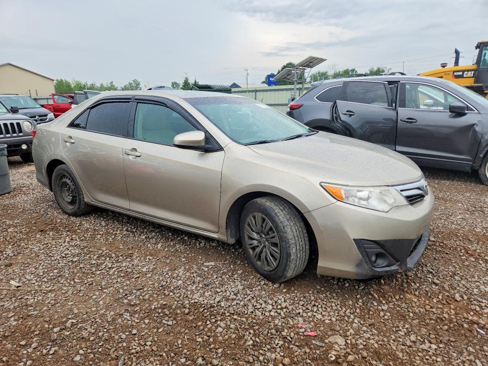 2013 TOYOTA CAMRY LE — Фото 4 из 13