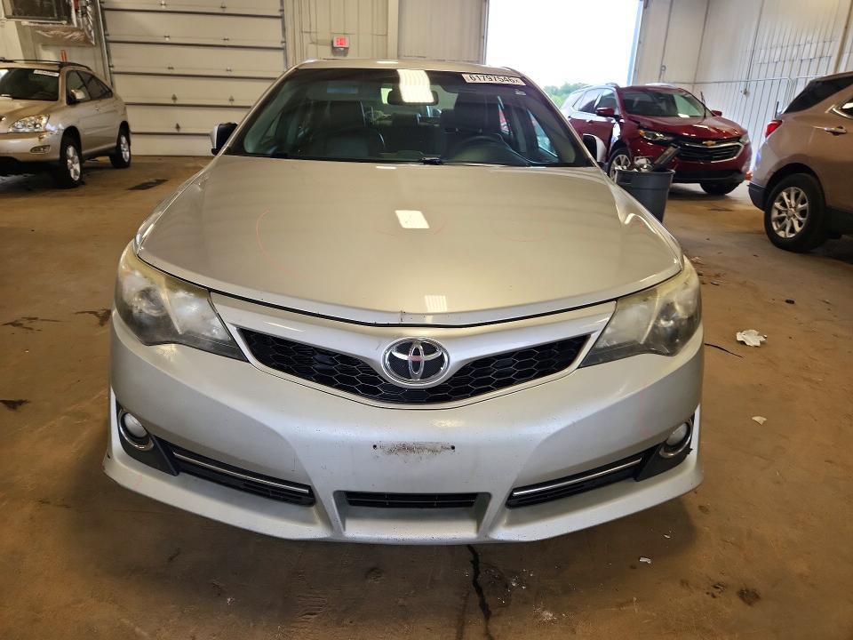 2013 TOYOTA CAMRY SE — Фото 5 из 12