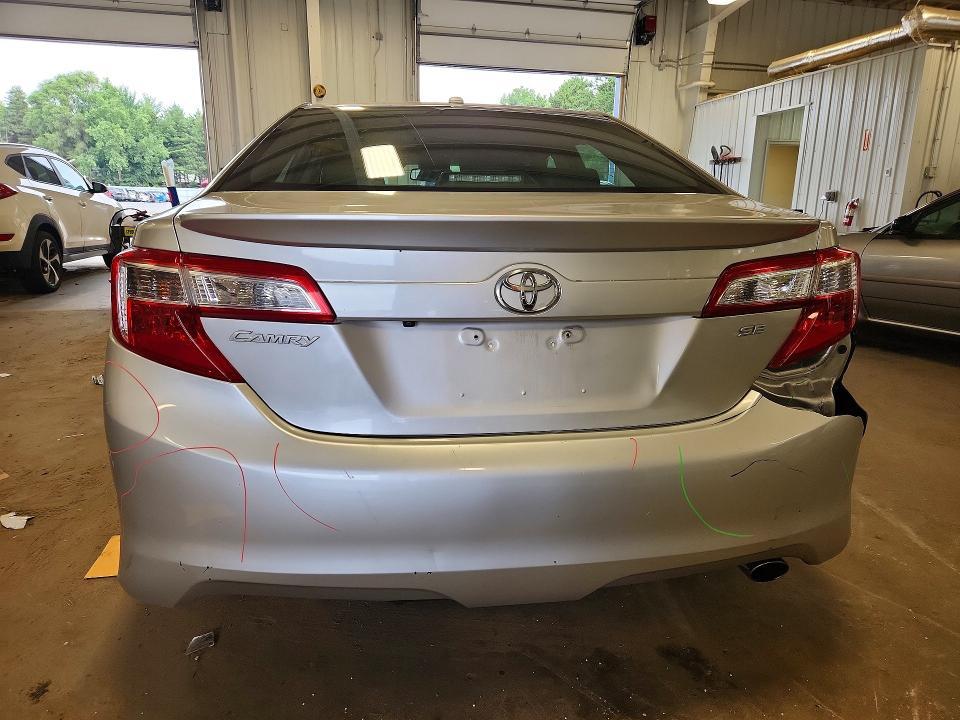 2013 TOYOTA CAMRY SE — Фото 6 из 12
