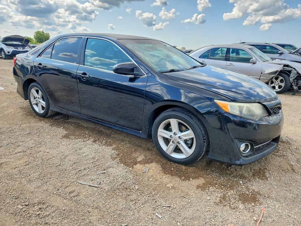2013 TOYOTA CAMRY SE — Фото 4 из 12