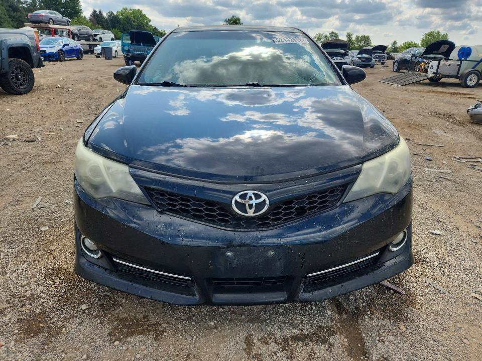2013 TOYOTA CAMRY SE — Фото 5 из 12