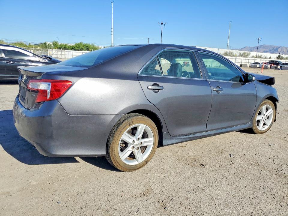 2013 TOYOTA CAMRY SE — Фото 3 из 12