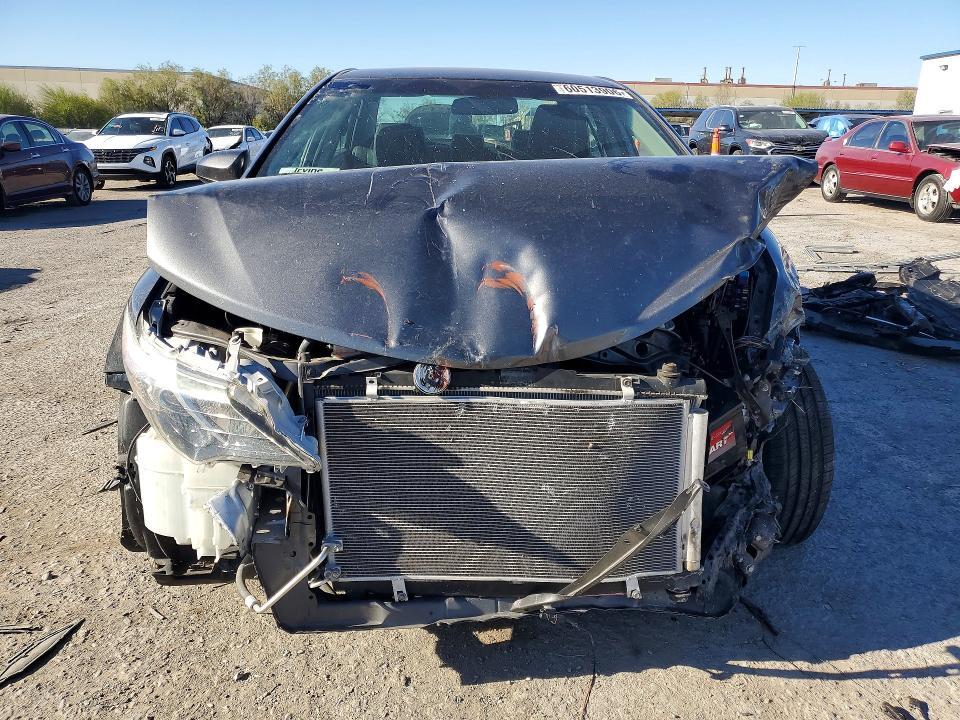 2013 TOYOTA CAMRY SE — Фото 5 из 12