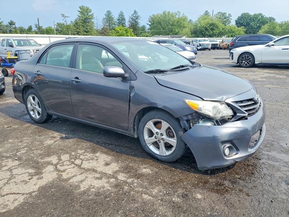 2T1BU4EEXDC021605 2013 TOYOTA COROLLA photo no. 4