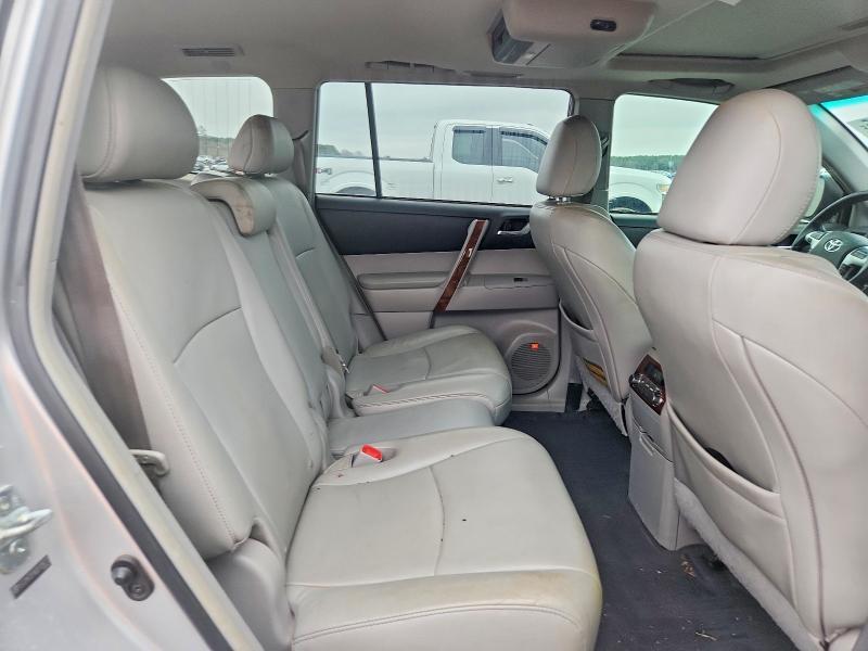 2013 TOYOTA HIGHLANDER LIMITED — Фото 11 из 14