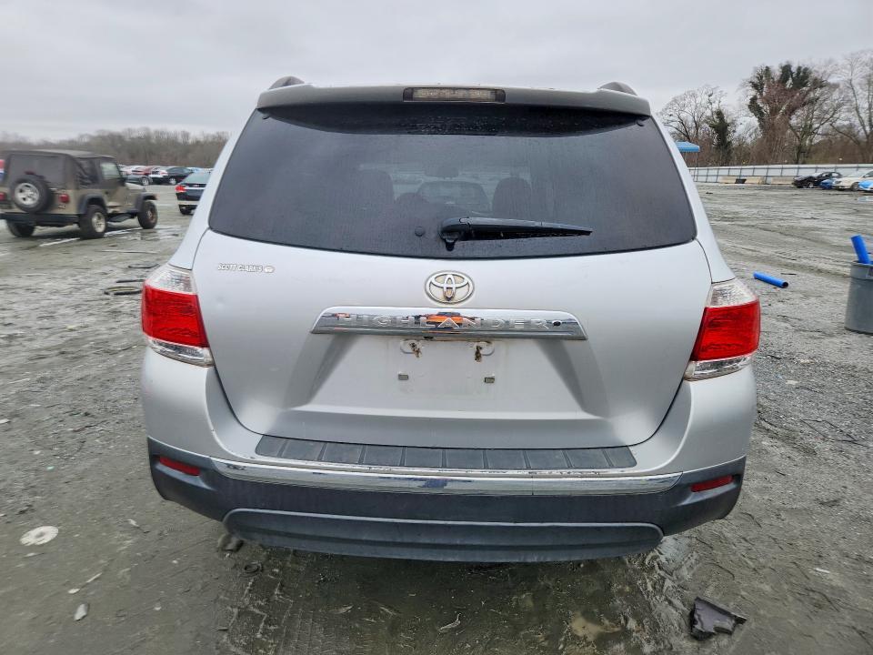 2013 TOYOTA HIGHLANDER LIMITED — Фото 6 из 14