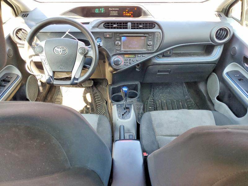 JTDKDTB3XD1548447 2013 TOYOTA PRIUS C photo no. 8
