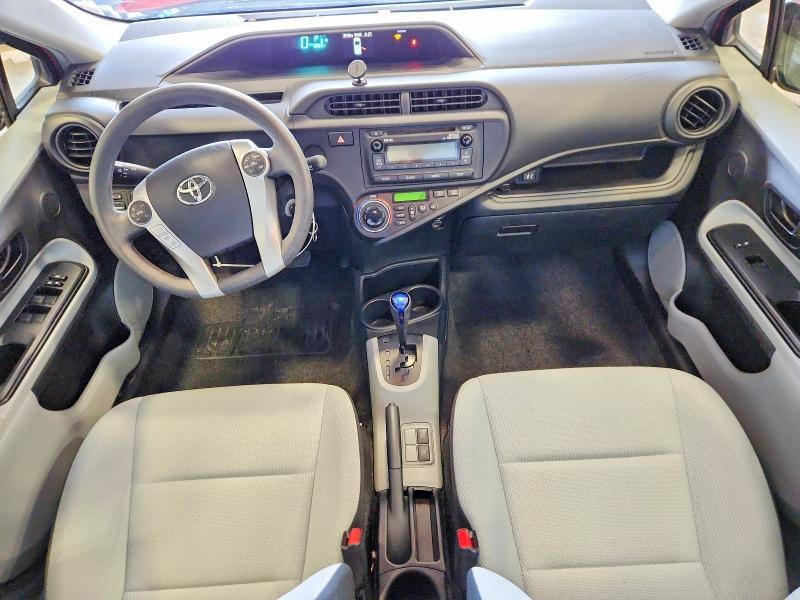 JTDKDTB38D1031535 2013 TOYOTA PRIUS C photo no. 8