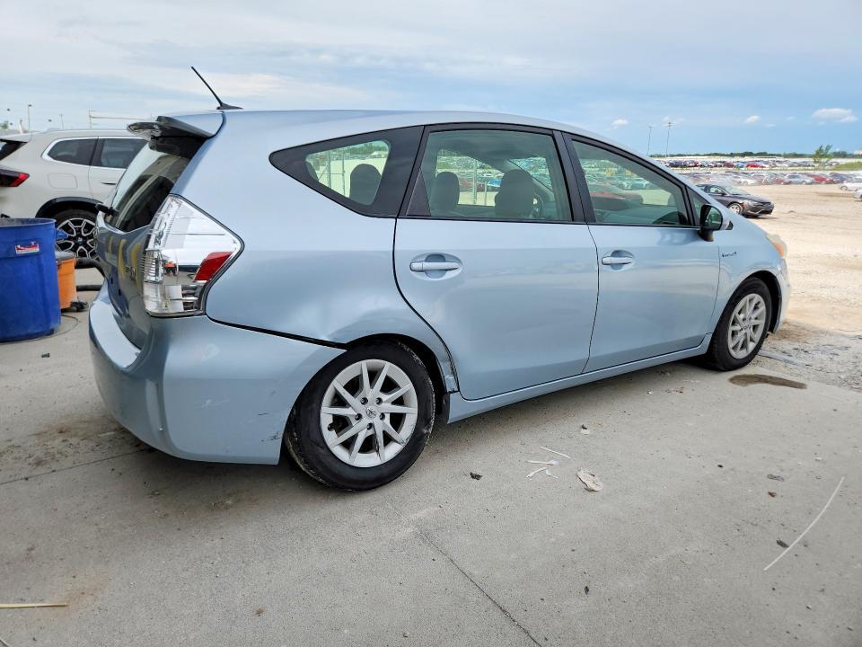 2013 TOYOTA PRIUS V THREE — Фото 3 из 12