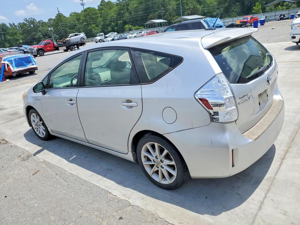 2013 TOYOTA PRIUS V FIVE — Фото 2 из 12