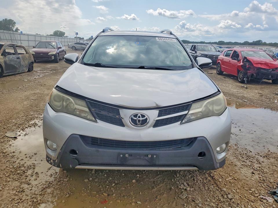2013 TOYOTA RAV4 XLE — Фото 5 из 13