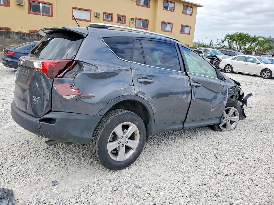 JTMRFREV9DD045564 2013 TOYOTA RAV4 photo no. 3