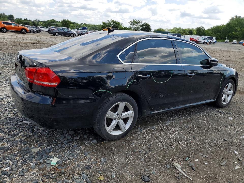2013 VOLKSWAGEN PASSAT SE — Фото 3 из 13