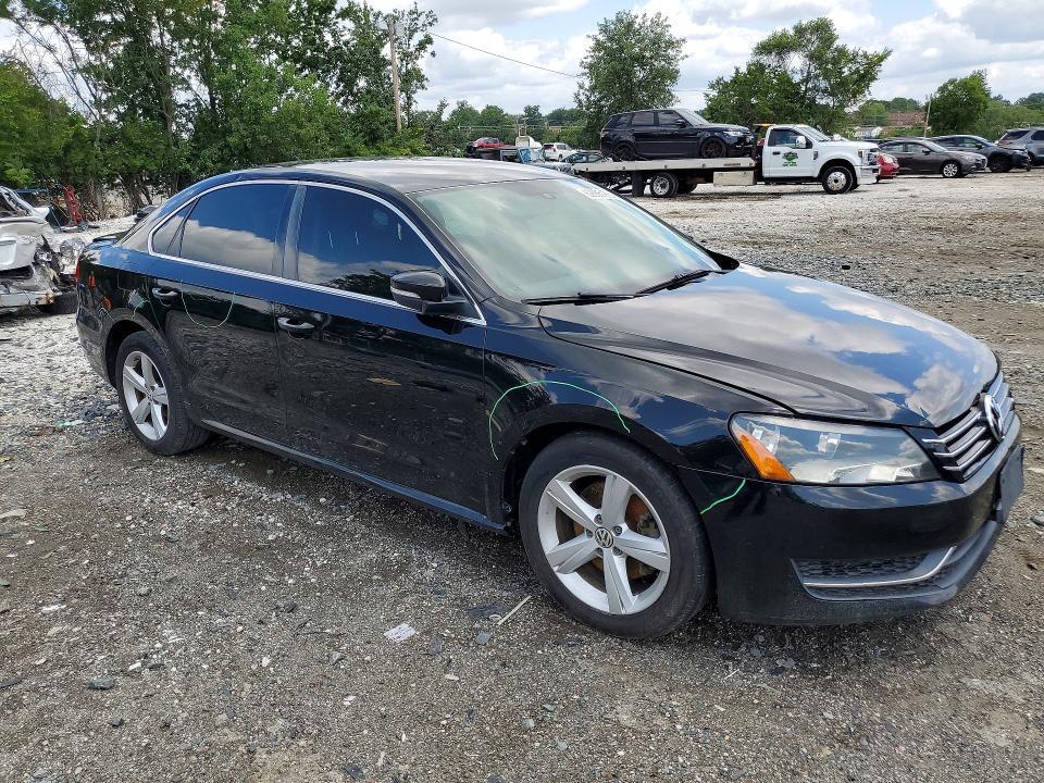 2013 VOLKSWAGEN PASSAT SE — Фото 4 из 13