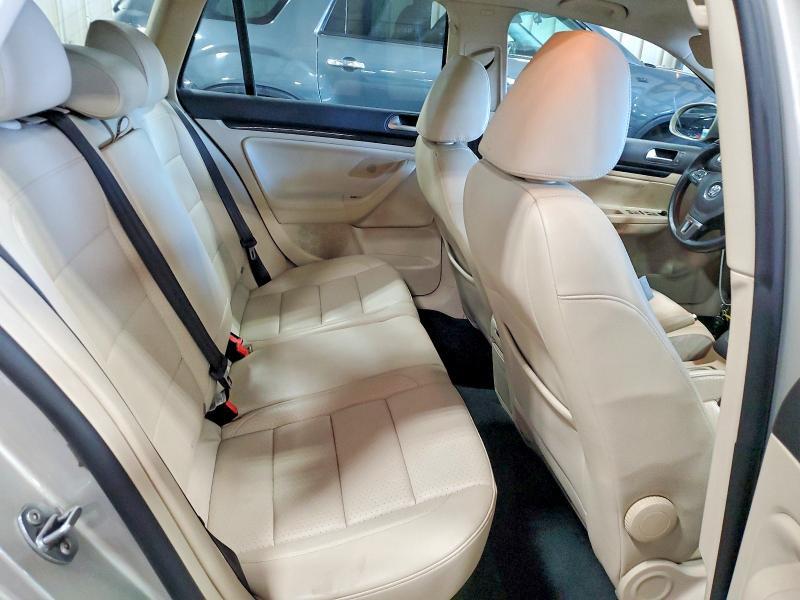 2013 VOLKSWAGEN JETTA TDI — Фото 10 из 12