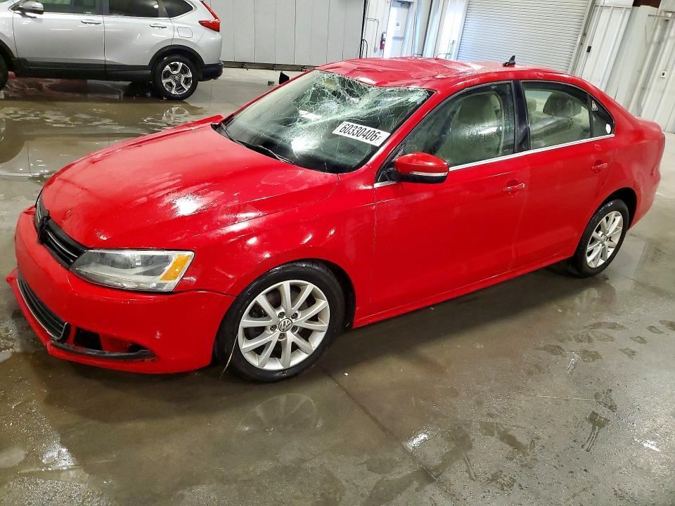 3VWDX7AJ7DM455764 2013 VOLKSWAGEN JETTA photo no. 1