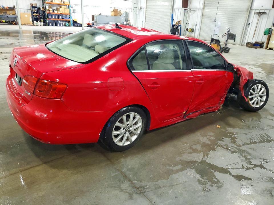 3VWDX7AJ7DM455764 2013 VOLKSWAGEN JETTA photo no. 3