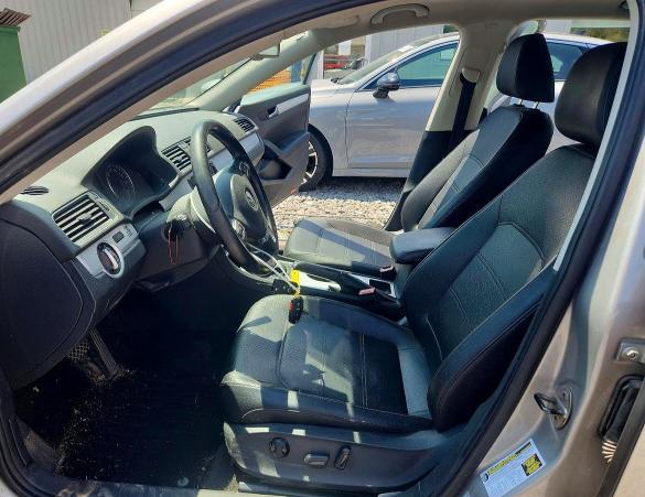 2013 VOLKSWAGEN PASSAT SE — Фото 7 из 12
