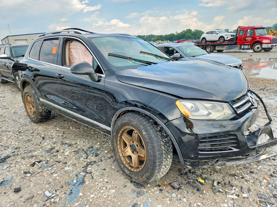 2013 VOLKSWAGEN TOUAREG V6 TDI — Фото 4 из 12